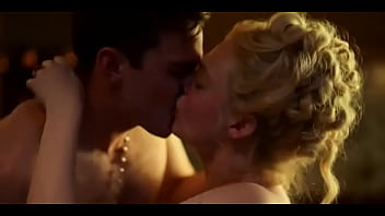 Elle fanning nude debut scene