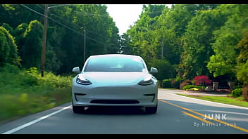 Famous faye sucks pau no carro